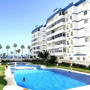 Costamar, Primera Linea De Playa, 3 Dormitorios, 2 Baños, Vistas Al Mar, Internet Wifi Y Garaje, Ideal Parejas Y Familias , Benalmádena España